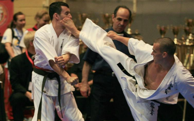 Küzdő sportok a Kossuth téren