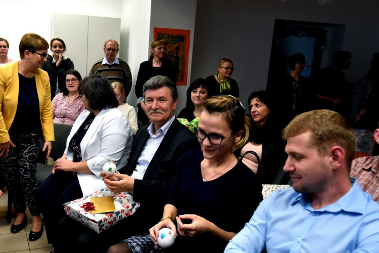 Ajándékok a gyermekotthonnak 