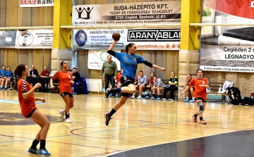 Kettős Cápa győzelem 