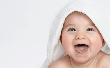 Minden párt támogatja a gyermekvállalás ösztönzését