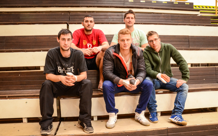 Furcsa járvány a kéziseknél