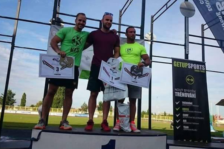 Lacee tanítványai nemzetközi dobogókon