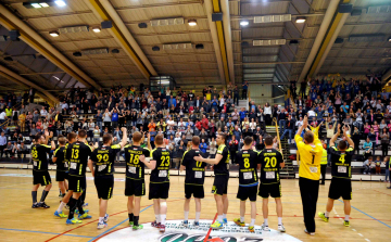 Több a távozó, mint az érkező