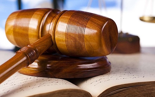 Két évig nyomoztak a ceglédi ügyvédek ügyében