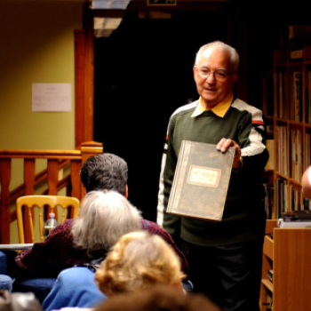 ,,Üzenet egykori iskolákból’’ -  Dr. Szabó Alfréd előadása a Városi Könyvtárban.