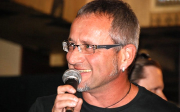 Sipos F. Tamás lett a Republic énekese