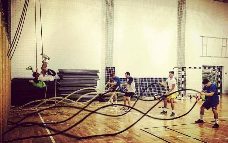 Nézz be a kézis fiúk edzőtáborába! 