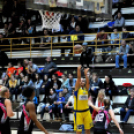 CEGLÉDI EKK–PINKK PÉCSI 424 64–75 