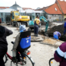 Folyik a piac átépítése