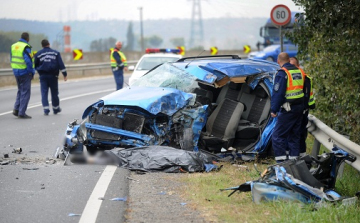 Továbbra is a 4-es az elsőszámú halálút