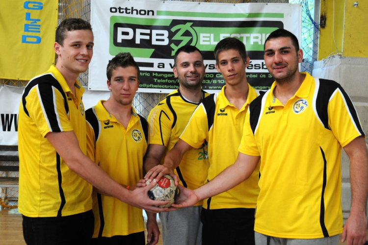 Bemutatkozik az új csapat