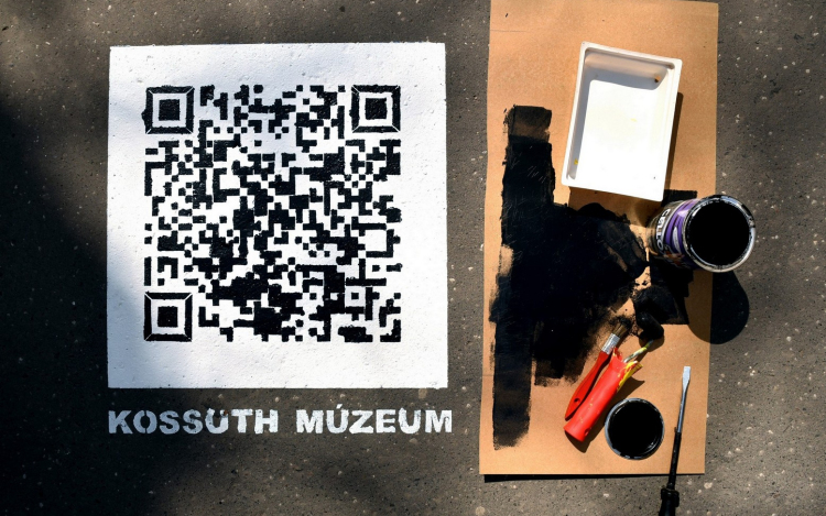 Cegléd első festett QR-kódja