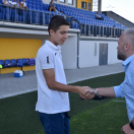 Első szezonbeli hazai meccs és éremosztás