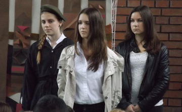 56-os megemlékezés a Várkonyiban