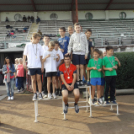 Öt iskola atlétái a CVSE pályán