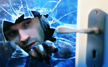 Tetten érték a betörőt