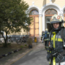 Tűzoltók a gimiben