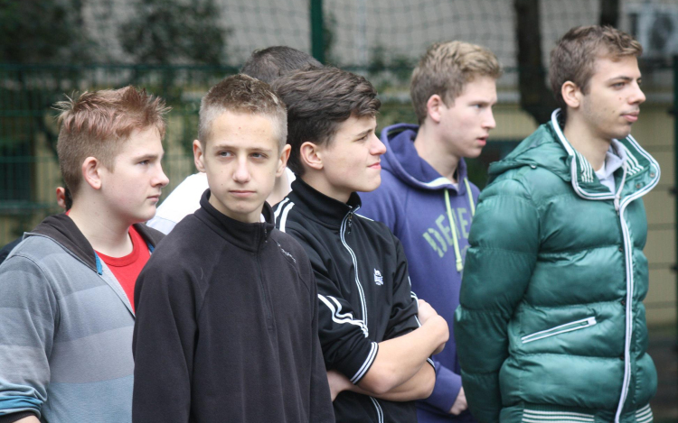 Felsorakoztak a ceglédi dühöngők