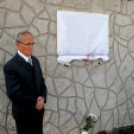 Emléktábla a ceglédi áldozatokért