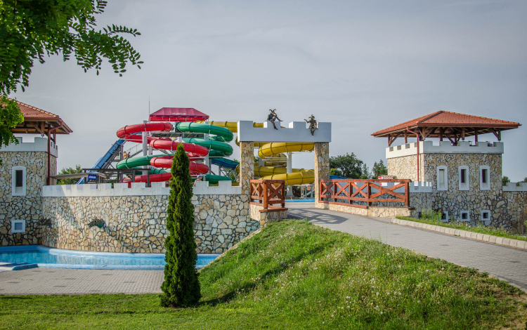 Mire elég 300 millió?  