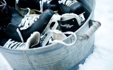 Vasárnap bezár a korcsolya pálya