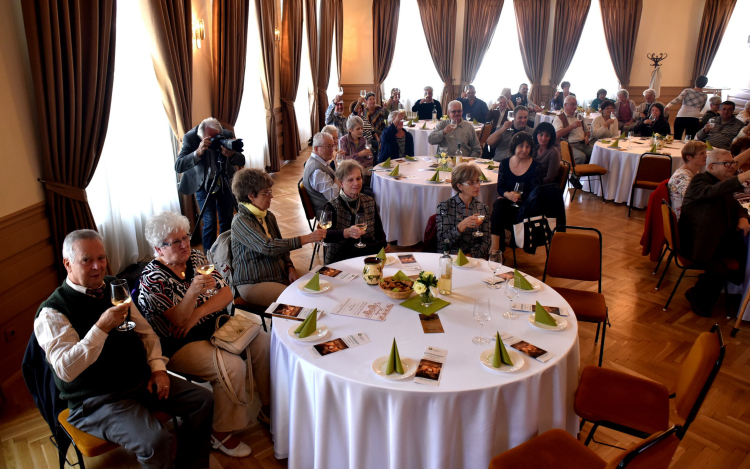 Körünkben az ünnepelt