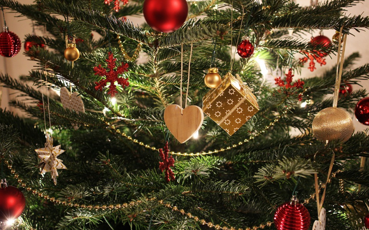 Az emberek 6 százaléka utazik el karácsonykor egy felmérés szerint