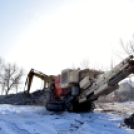 Bedarálják a lelátót