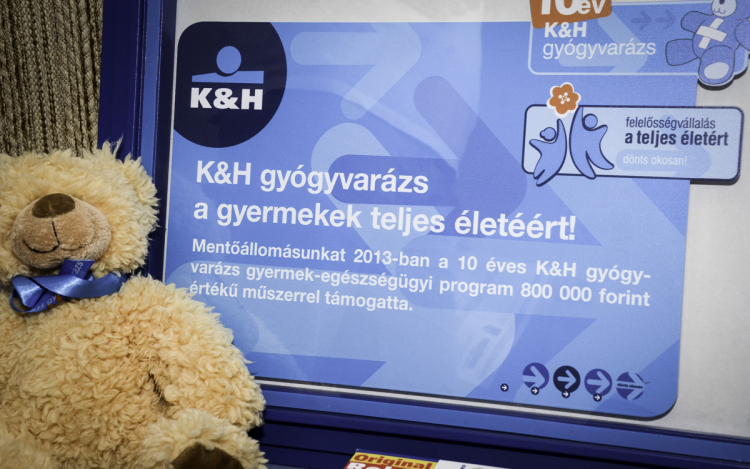 Gyógyvarázs a ceglédi mentőállomáson