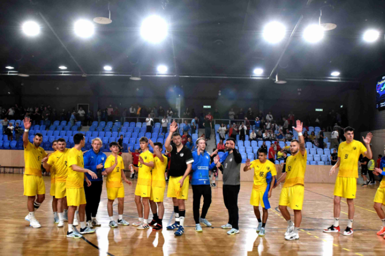 Vereség a listavezető ellen