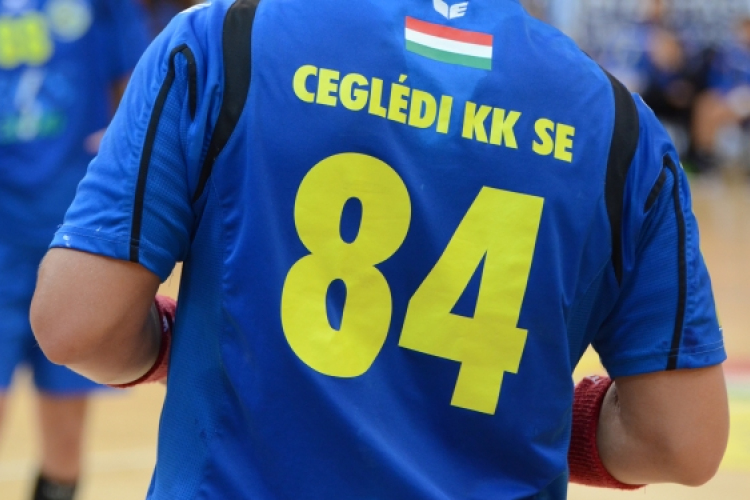 Átszaladtak rajtunk