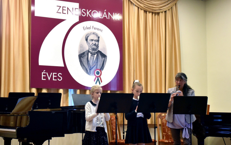 Kamarazenei verseny a Ceglédi Erkel Ferenc Alapfokú Művészeti Iskolában