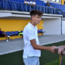 Első szezonbeli hazai meccs és éremosztás