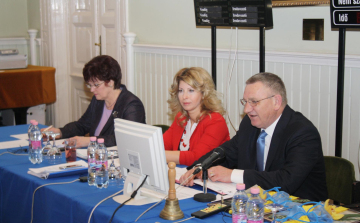 Kétirányú lesz a forgalom a Csalogány utcában