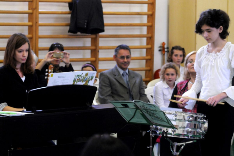 Hangszerbemutató a Táncsicsban