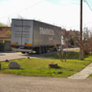 Villanyoszlopokat döntött ki egy kamionos Cegléden