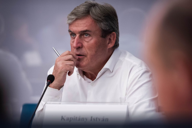 Kapitány István: 700 megawattal kevesebbet fogyasztottak a csúcsidőszakban a magyarok