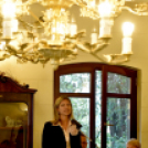 Táblaavató a Békebeli Cukrászdában