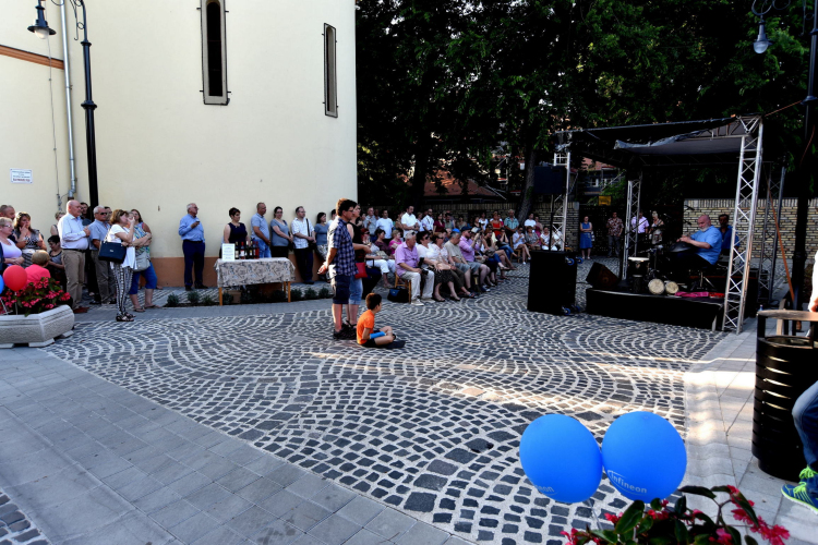 Koncert az Ordas Lajos közben