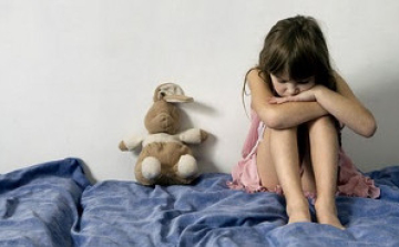 Hét és fél évre ítélték a nevelt lányát zaklató nagykőrösi férfit