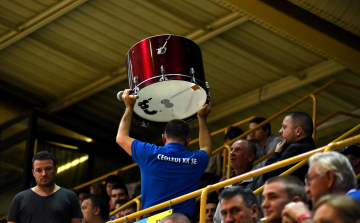 Ébresztőt kellett fújni a fiúknak