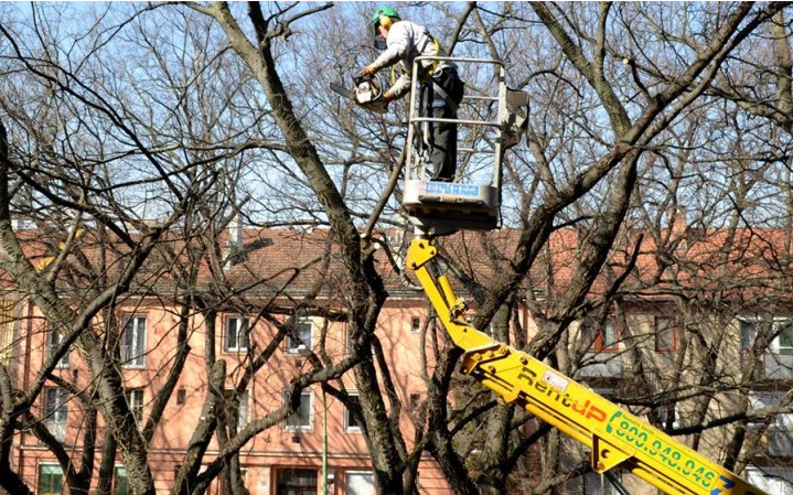 Továbbra sem lehet parkolni a Rákóczi úton