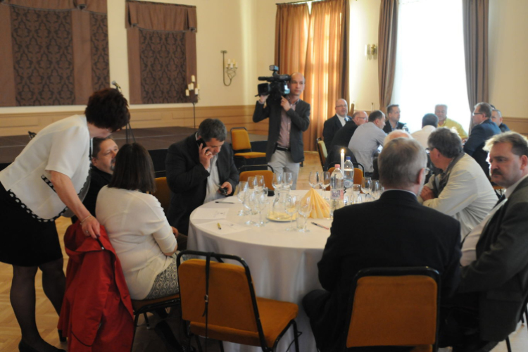 Város Bora választás 2015