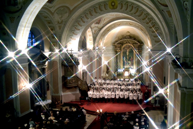 👼 Angyali koncert a Szent Kereszt Katolikus Templomban