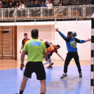 Csúcsrangadó a listavezető ellen