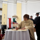 Együtt szaval a nemzet Cegléden