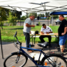 Kétkeréken Cegléden 