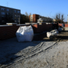 Városi Strandfürdő - járólapok építése