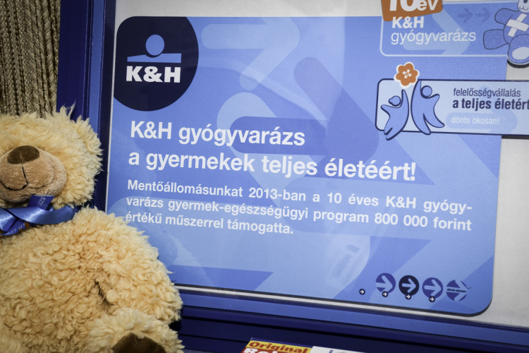 Gyógyvarázs a ceglédi mentőállomáson