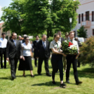 Felavatták az országzászló emlékművet Cegléden